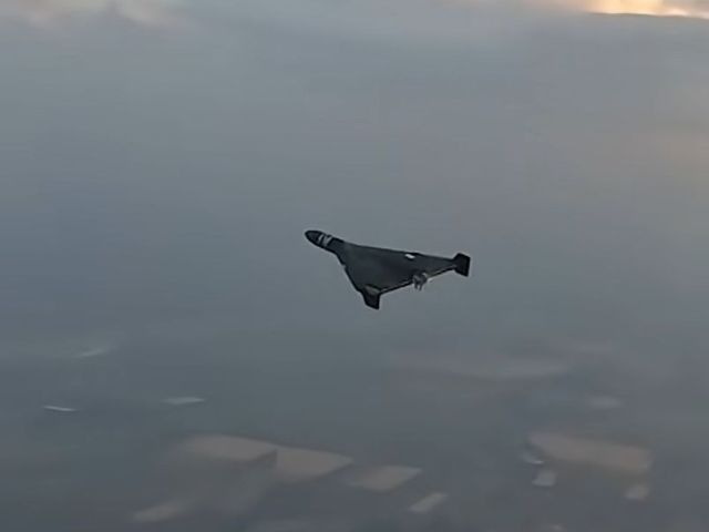 Russische Geran-2-Drohne über der Ukraine